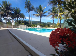 Casa com Amplo Jardim